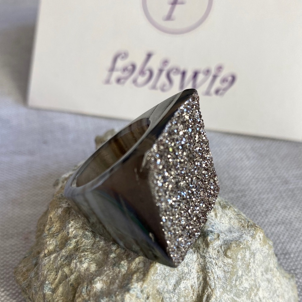 Ring - Picture 4 of 4